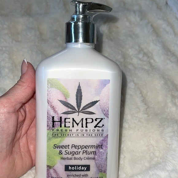 Hempz Bath & Body Nwt Hempz Sweet Peppermint And Sugarplum Herbal